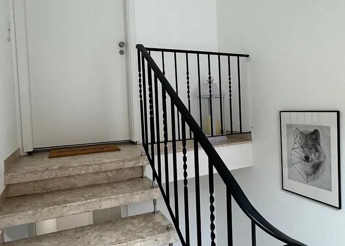 Modern & Grosszuegig! Ideal Fuer Familie & Arbeit